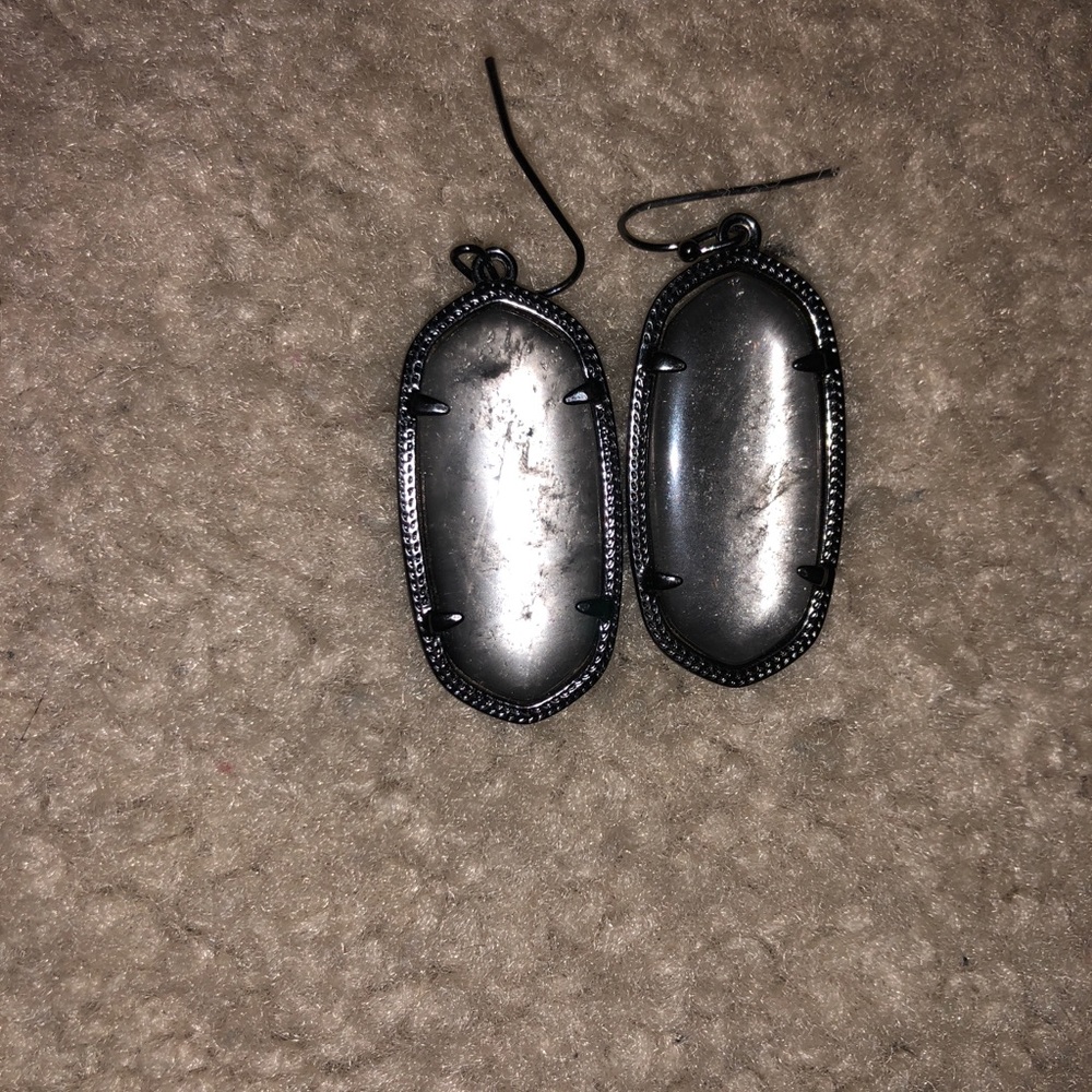 Kendra Scott mirror rock Elle’s